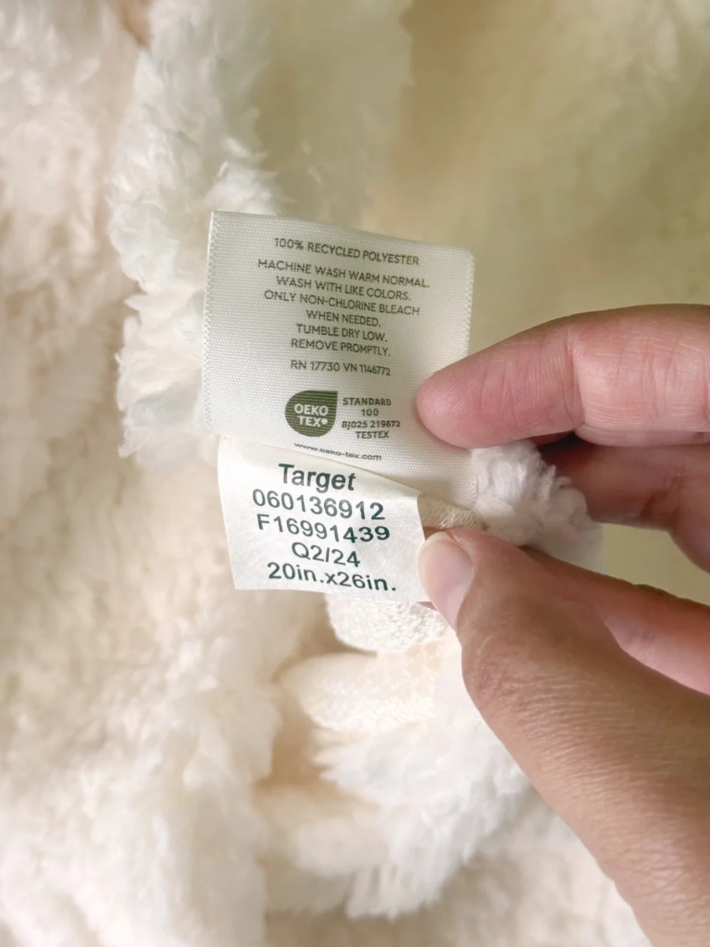 Threshold Target Cream Faux Fur Sherpa Plush Pillow Shams NWOT Cozy Warm Winter